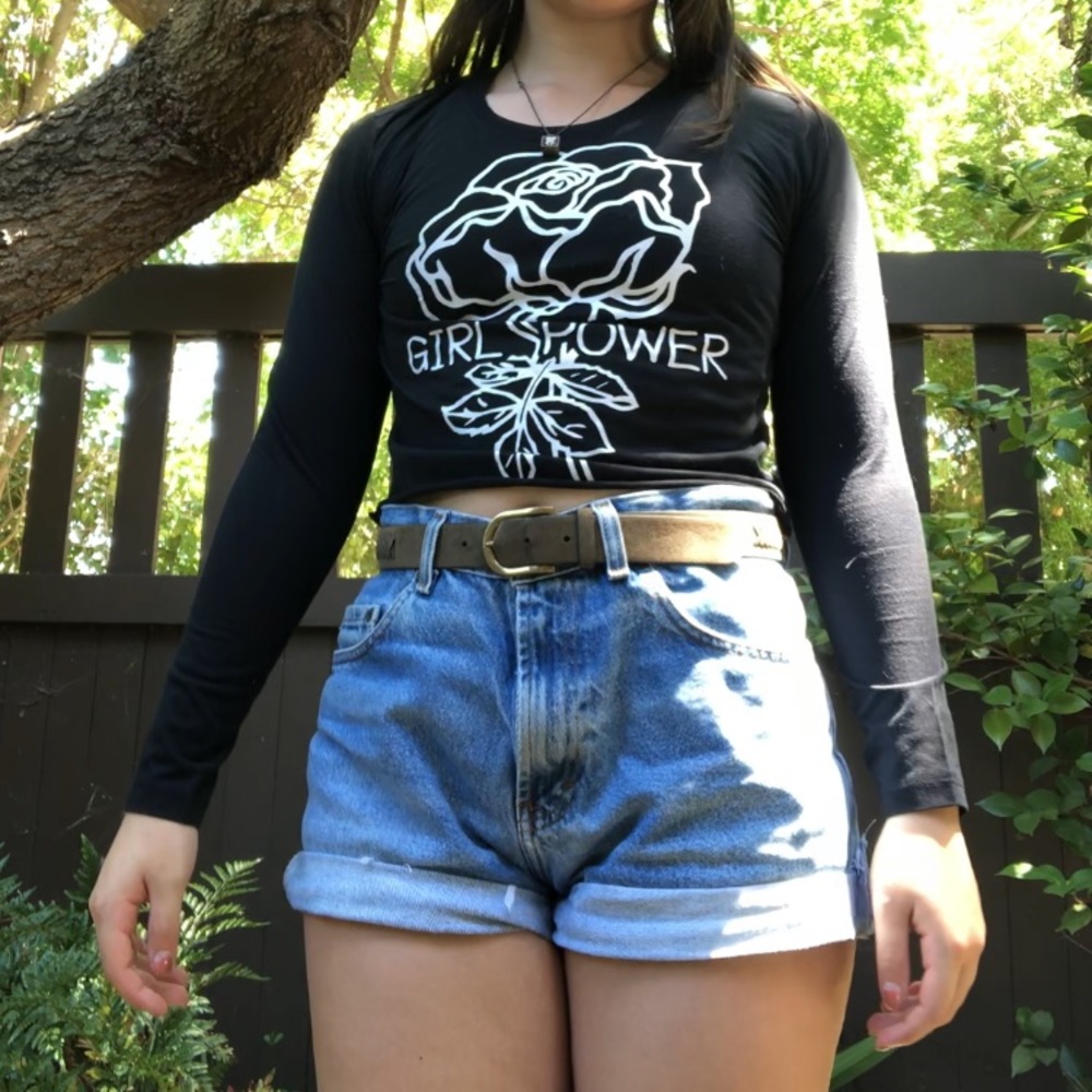 Girl Power cropped long sleeve